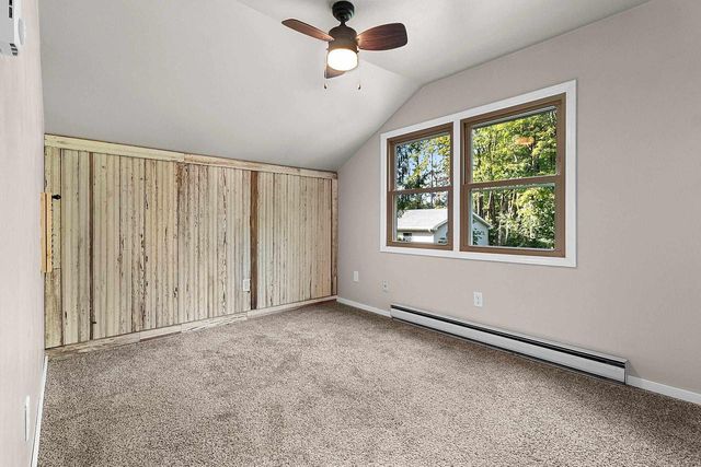 8592 WINNCREST ROAD, Neenah, WI 54956