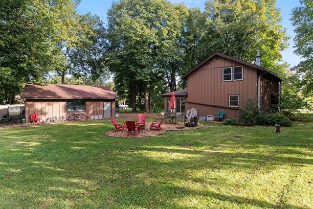 8592 WINNCREST ROAD, Neenah, WI 54956