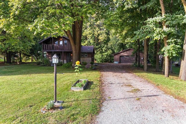 8592 WINNCREST ROAD, Neenah, WI 54956