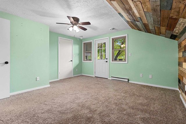 8592 WINNCREST ROAD, Neenah, WI 54956