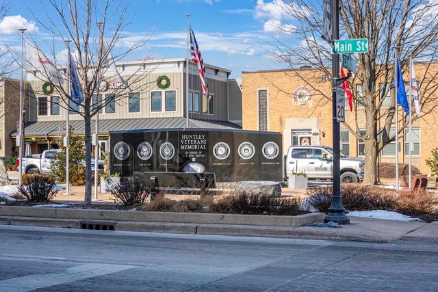 11371 Wildridge Lane, Huntley, IL 60142