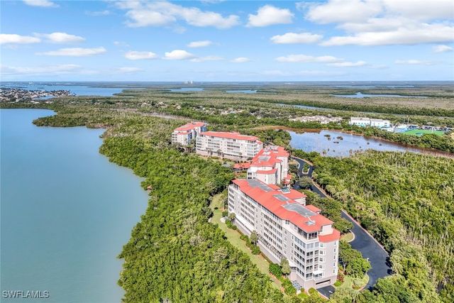 337 Vintage Bay DR D28, Marco Island, FL 34145