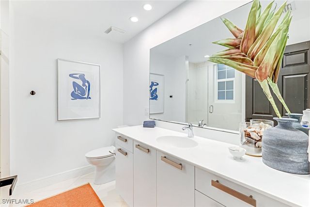 337 Vintage Bay DR D28, Marco Island, FL 34145