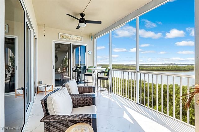 337 Vintage Bay DR D28, Marco Island, FL 34145