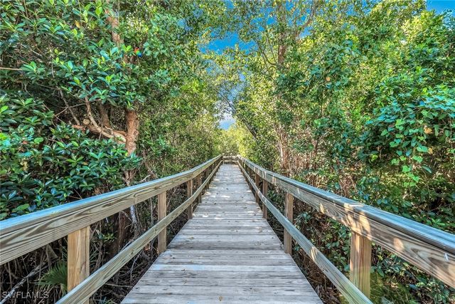 337 Vintage Bay DR D28, Marco Island, FL 34145