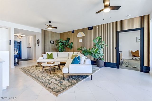 337 Vintage Bay DR D28, Marco Island, FL 34145