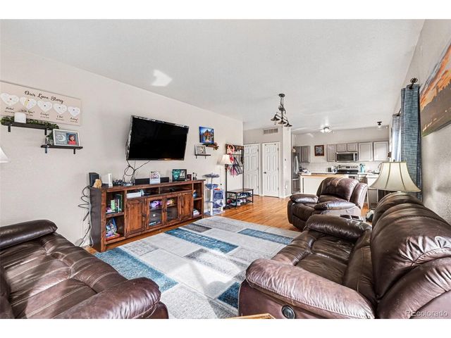 11050 Eagle Creek Pkwy, Commerce City, CO 80022