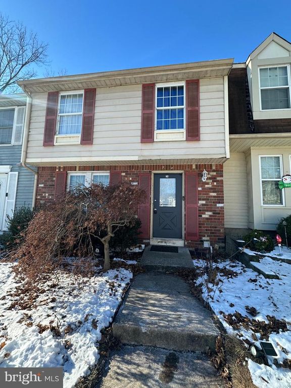 14 JAMES CUBBERLY CT, Hamilton, NJ 08610