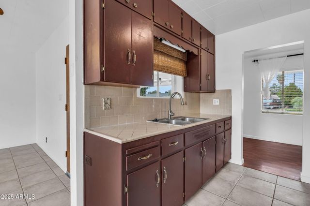 1519 W 5th Place, Mesa, AZ 85201