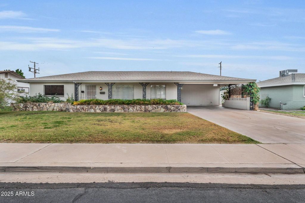 1519 W 5th Place, Mesa, AZ 85201