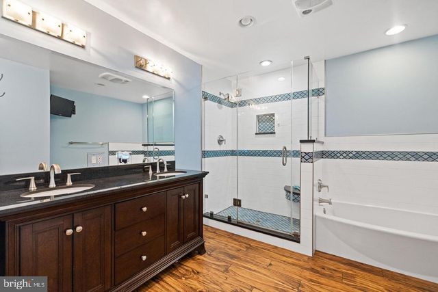 7014 ALLINGTON MANOR CIR E, Frederick, MD 21703