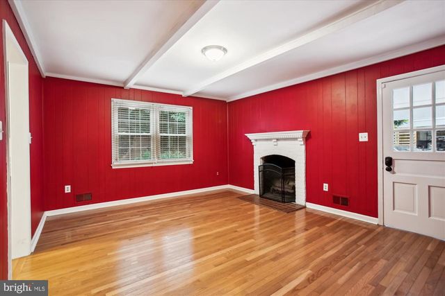 6808 STONEYBROOKE LN, Alexandria, VA 22306