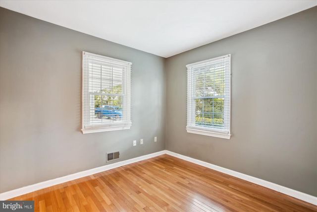 6808 STONEYBROOKE LN, Alexandria, VA 22306