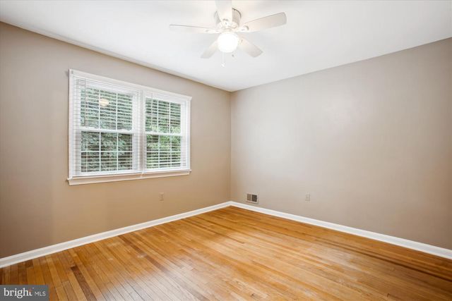 6808 STONEYBROOKE LN, Alexandria, VA 22306