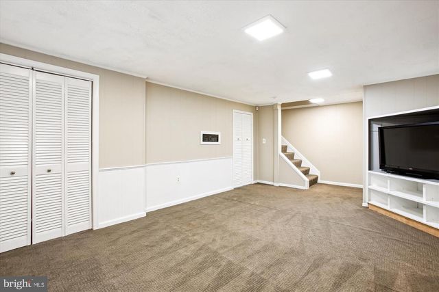 6808 STONEYBROOKE LN, Alexandria, VA 22306