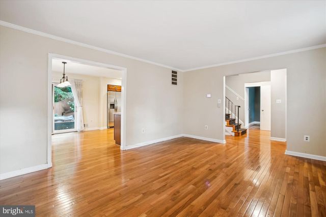 6808 STONEYBROOKE LN, Alexandria, VA 22306