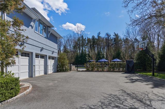 80 Wildwood Drive, Laurel Hollow, NY 11791