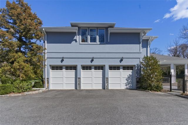 80 Wildwood Drive, Laurel Hollow, NY 11791