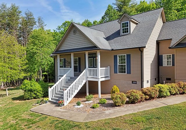 146 Creek Hollow Lane, Blairsville, GA 30512