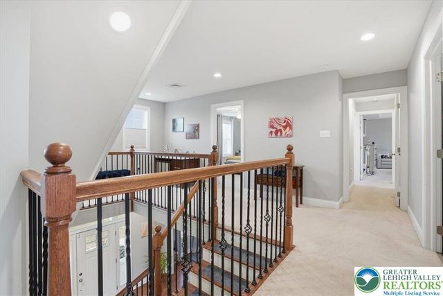 206 Broadview Court, Bushkill Twp, PA 18064