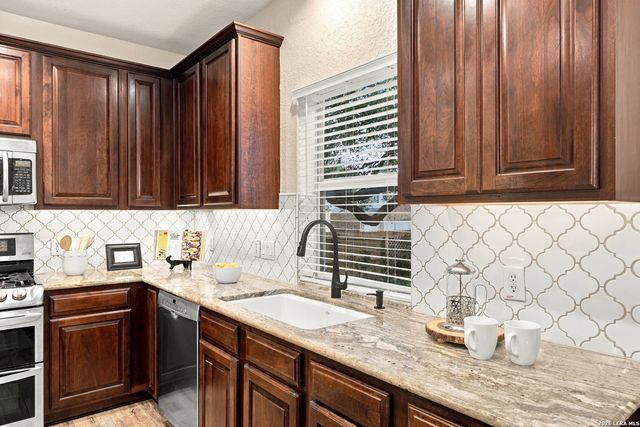 4303 Albert Martin, San Antonio, TX 78253