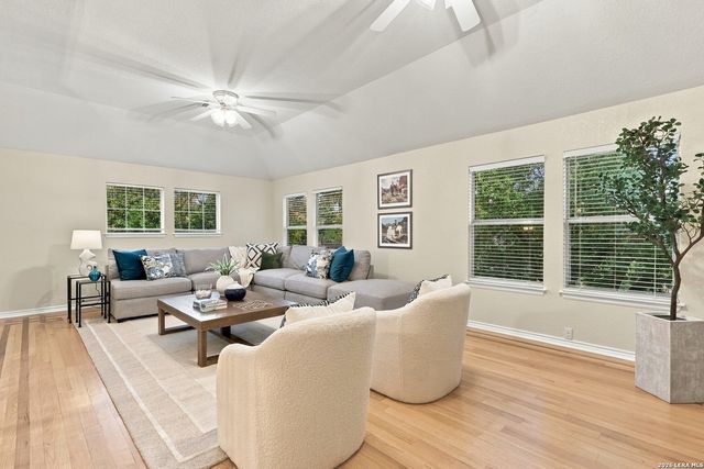 4303 Albert Martin, San Antonio, TX 78253