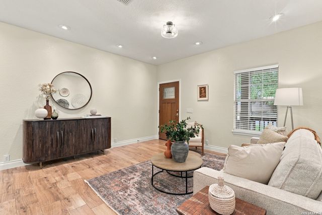 4303 Albert Martin, San Antonio, TX 78253