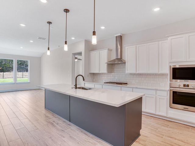 1084 Sage Thrasher CIR, Dripping Springs, TX 78620
