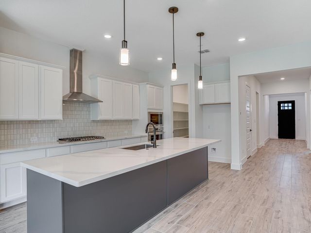 1084 Sage Thrasher CIR, Dripping Springs, TX 78620