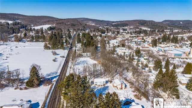 3 Lincoln Drive, Ellicottville, NY 14731