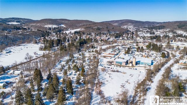 3 Lincoln Drive, Ellicottville, NY 14731