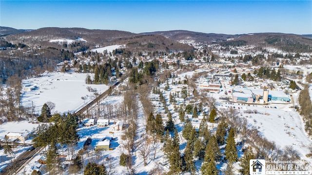 3 Lincoln Drive, Ellicottville, NY 14731