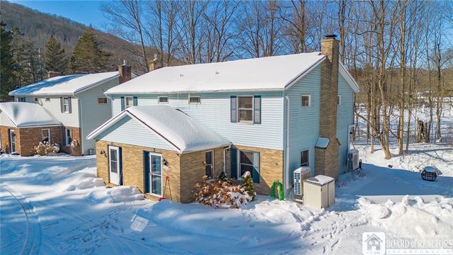 3 Lincoln Drive, Ellicottville, NY 14731