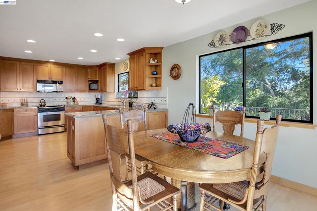 3430 Loma Alta Ln, Santa Cruz, CA 95065