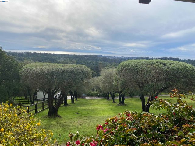 3430 Loma Alta Ln, Santa Cruz, CA 95065