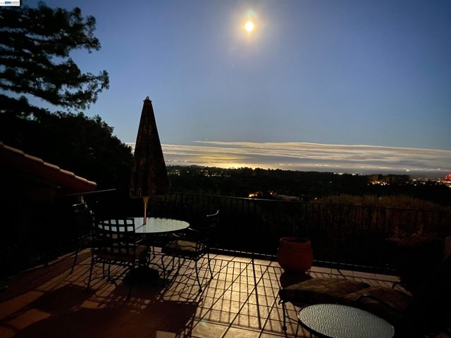 3430 Loma Alta Ln, Santa Cruz, CA 95065