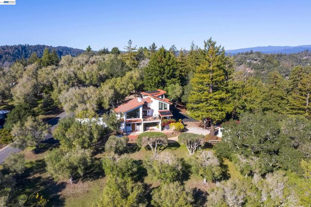 3430 Loma Alta Ln, Santa Cruz, CA 95065