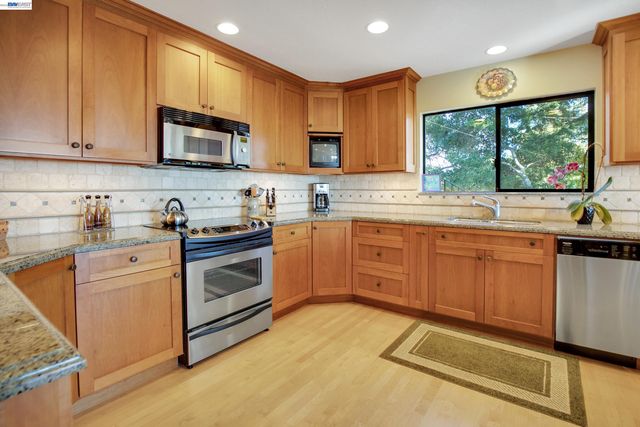3430 Loma Alta Ln, Santa Cruz, CA 95065