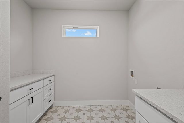 4402 W Huron Loop, Fayetteville, AR 72704