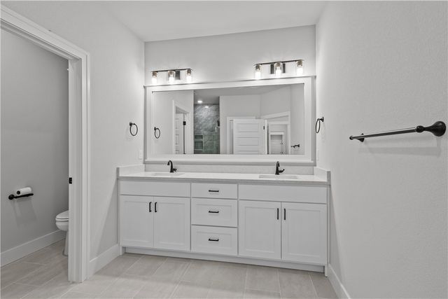 4402 W Huron Loop, Fayetteville, AR 72704