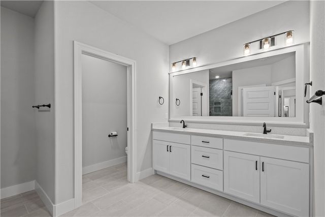 4402 W Huron Loop, Fayetteville, AR 72704