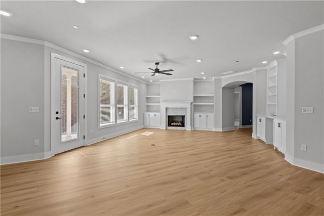 4402 W Huron Loop, Fayetteville, AR 72704