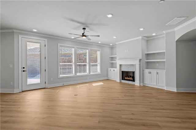 4402 W Huron Loop, Fayetteville, AR 72704