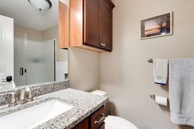 427 E Kay Ave, Haysville, KS 67060