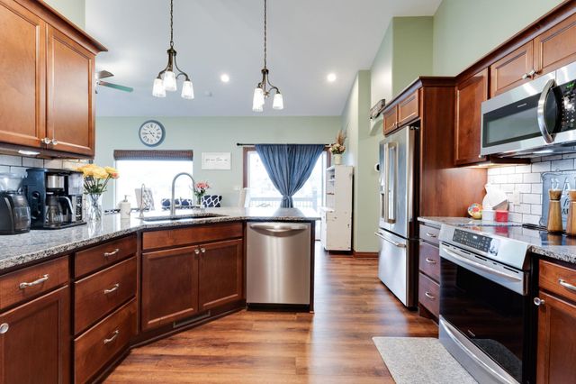 427 E Kay Ave, Haysville, KS 67060