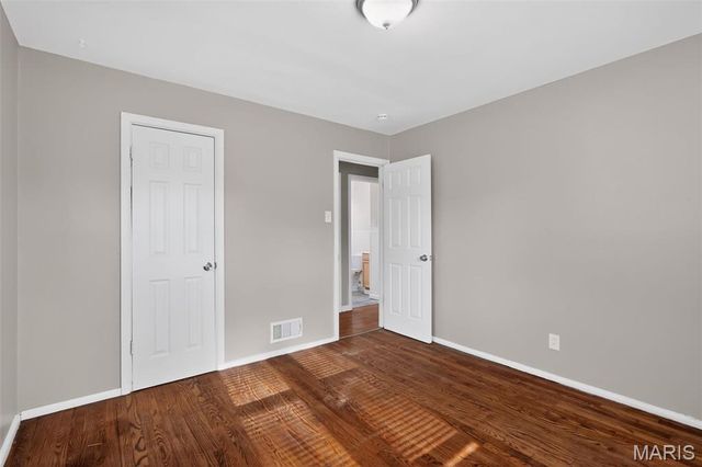 6845 Frostview Lane, Berkeley, MO 63134