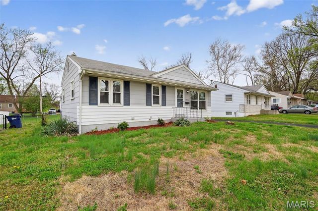 6845 Frostview Lane, Berkeley, MO 63134