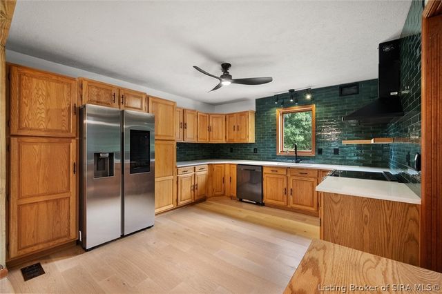 6424 Meadow Oak Drive, Georgetown, IN 47122