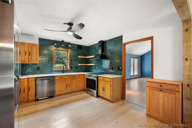 6424 Meadow Oak Drive, Georgetown, IN 47122
