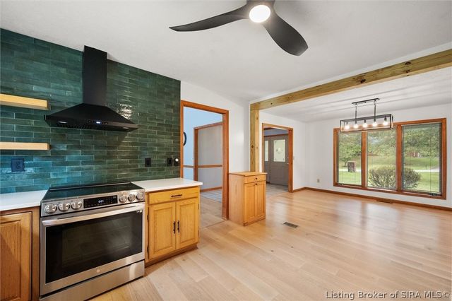 6424 Meadow Oak Drive, Georgetown, IN 47122